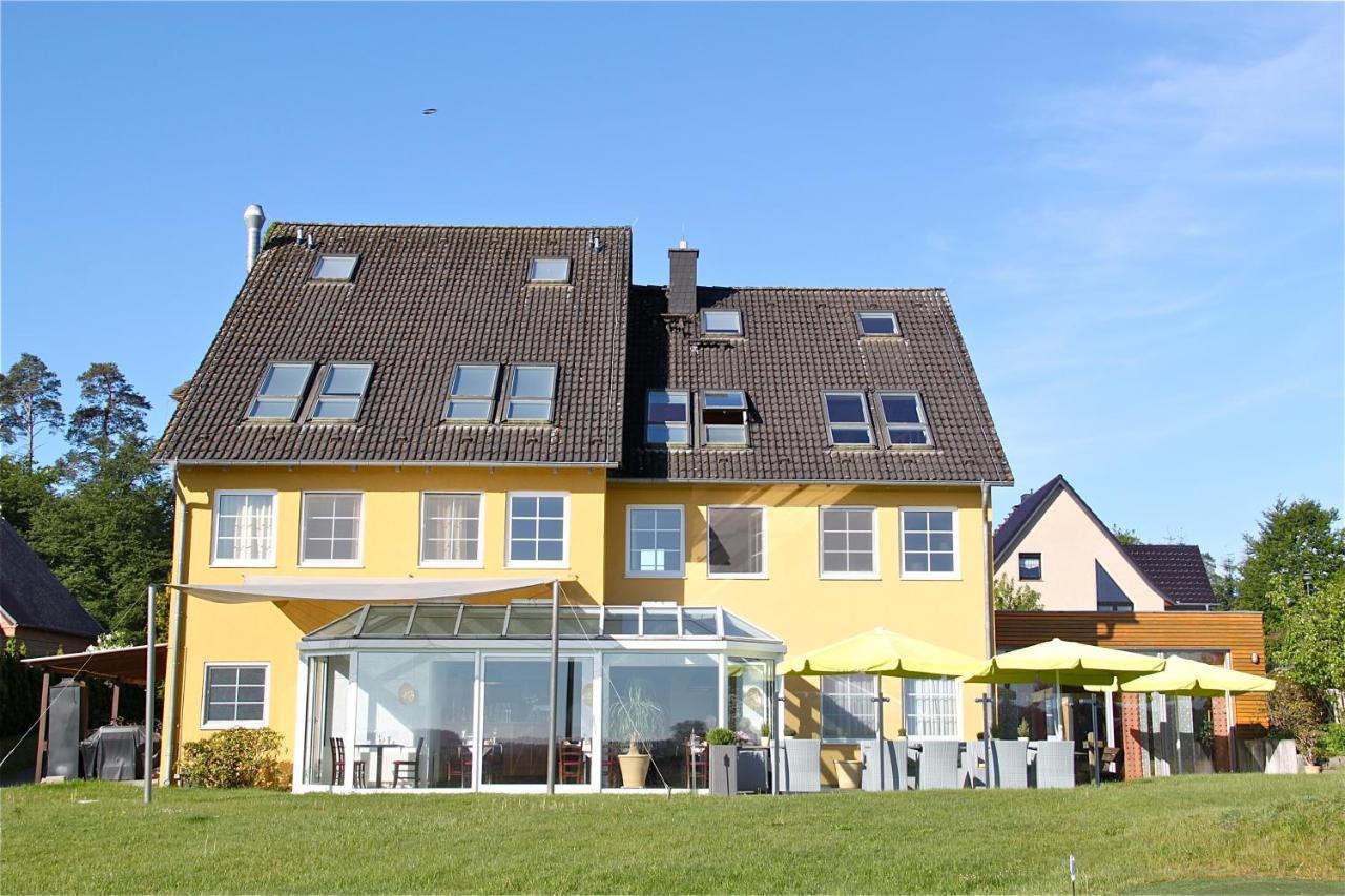 Hotel Am Mueritz-Nationalpark Waren  Eksteriør billede